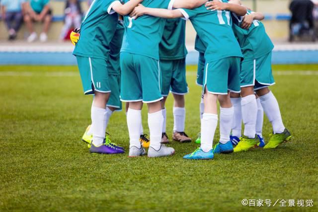 最新判定：英国一足坛名宿，死于反复用头顶球所导致的脑部疾病